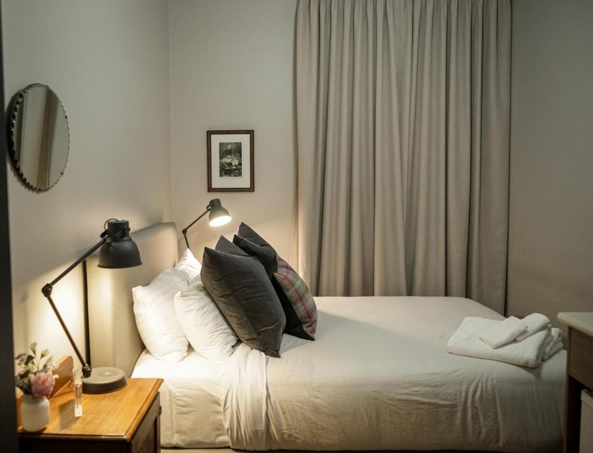 Отель The Commercial Quarters Millthorpe Экстерьер фото