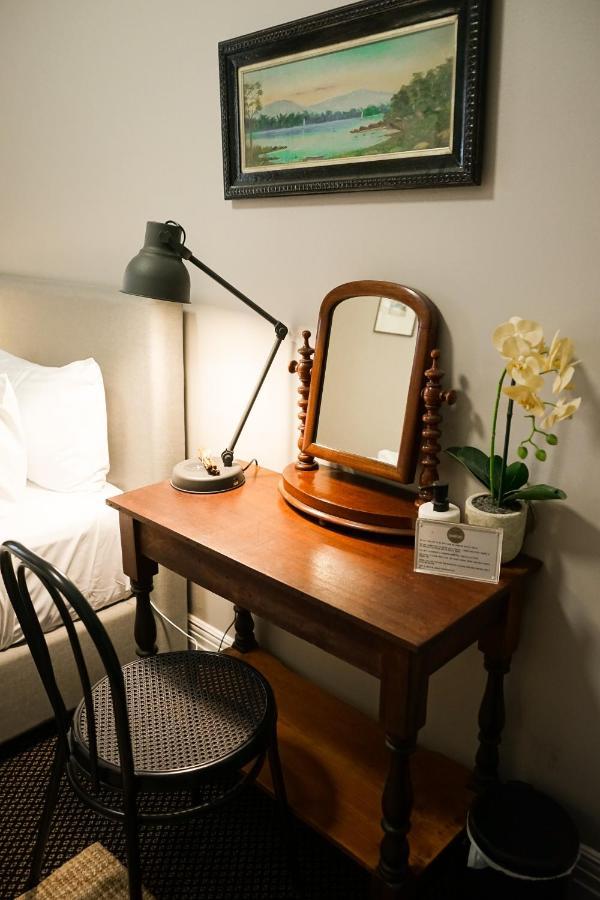 Отель The Commercial Quarters Millthorpe Экстерьер фото