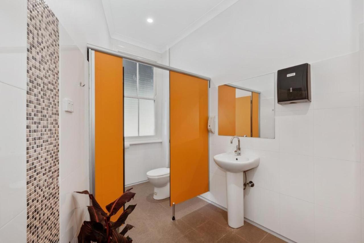 Отель The Commercial Quarters Millthorpe Экстерьер фото